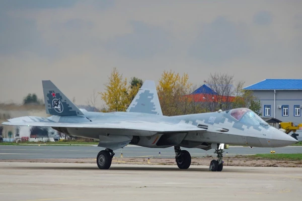 Yenilenen Su-57 Savaş Uçağı'nın Uçuş Denemeleri Yapıldı
